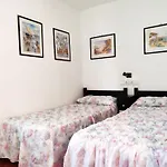 Beautiful Apartment, Swimming Pool And 1