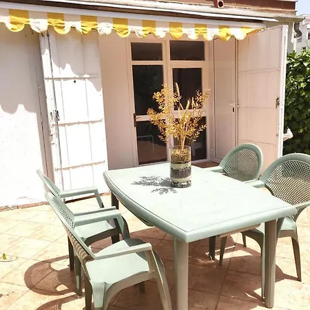 Διαμέρισμα Beautiful Apartment, Swimming Pool And 1