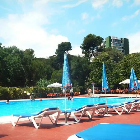 Beautiful Apartment, Swimming Pool And 1 *