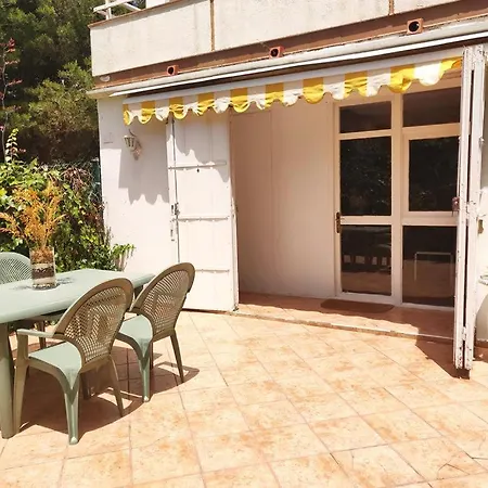 Beautiful Apartment, Swimming Pool And 1 *